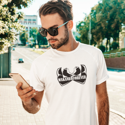 T-SHIRT WAKANDA FOREVER HANDS