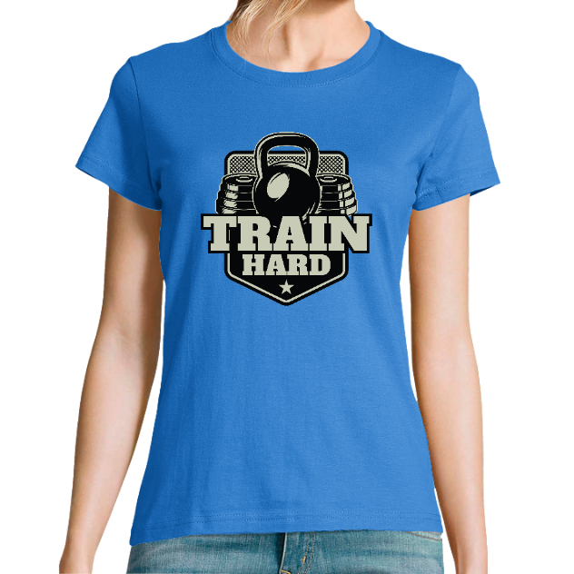 T‑shirt Femme « Train Hard » – Sport & Musculation