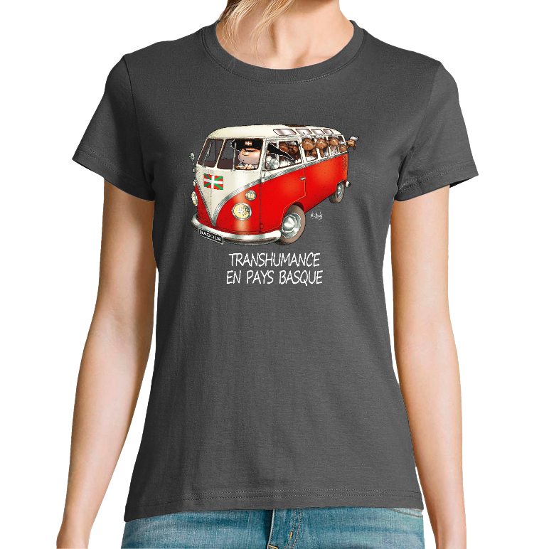 TRANSHUMANCE EN PAYS BASQUE - FEMME
