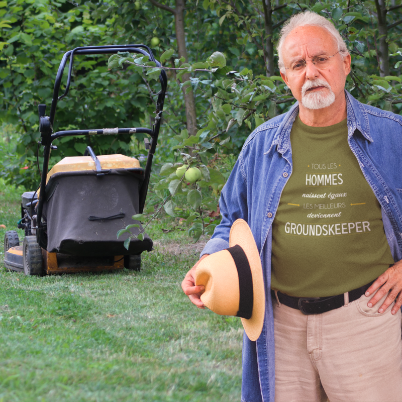 T-SHIRT MÉTIER LES MEILLEURS DEVIENNENT GROUNDSKEEPER