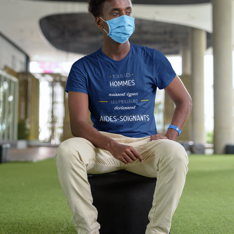 T-SHIRT MÉTIER LES MEILLEURS DEVIENNENT AIDES-SOIGNANTS